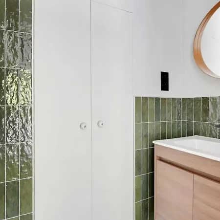 Republique - Cozy 6p L001 Lejlighed